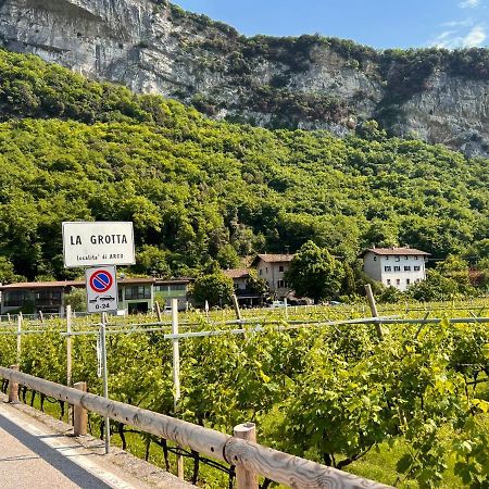 G-House Modernes Apartment Mit Tollem Ausblick Riva del Garda Buitenkant foto