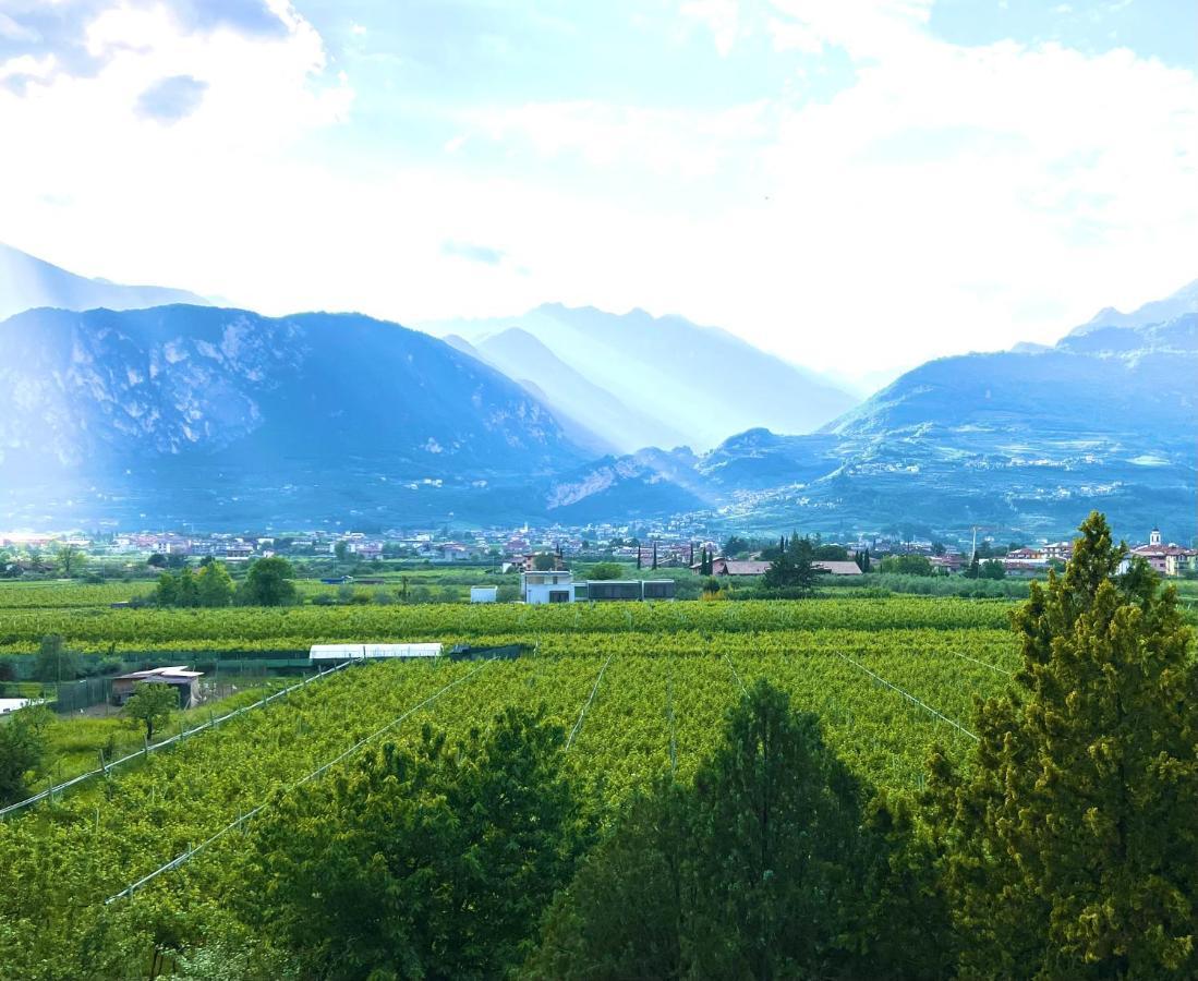 G-House Modernes Apartment Mit Tollem Ausblick Riva del Garda Buitenkant foto